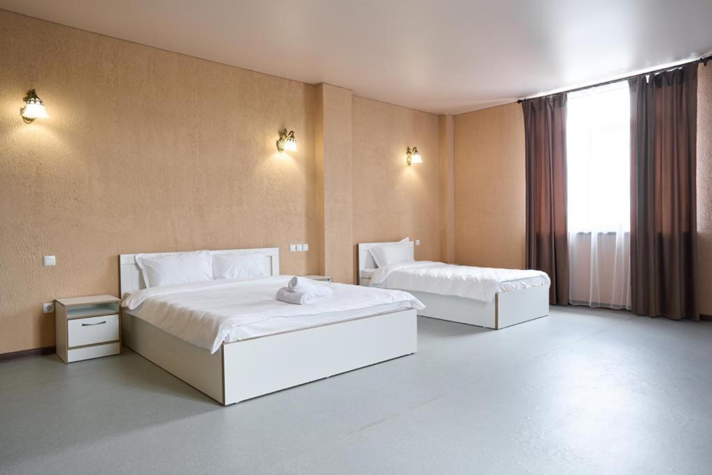 7Days Hotel アルマトイ エクステリア 写真